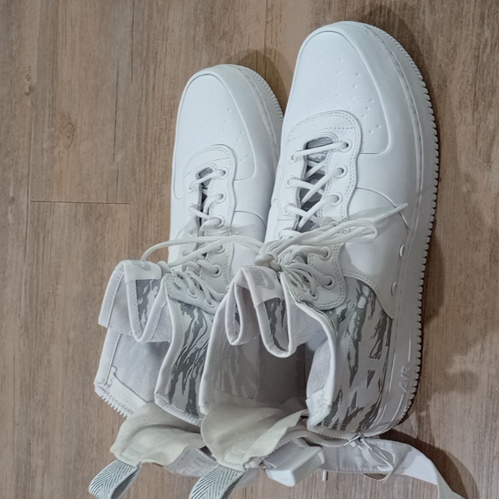 Nike AF1 men's shoes - Picture 2 of 5